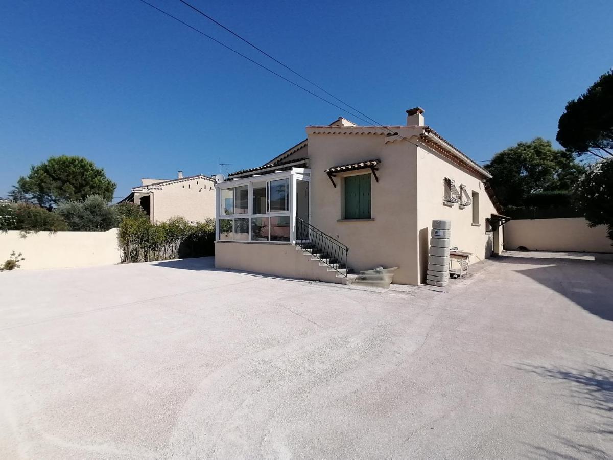 Villa Kps Pujaut Extérieur photo